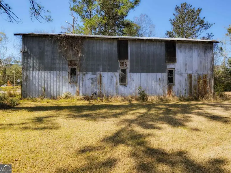4-acre Commercial Property with Historic Fire Museum on Us Hwy 17, Woodbine