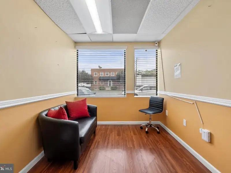 Commercial Condo Townhouse in Gaithersburg's Opportunity Zone with Office Space and Parking