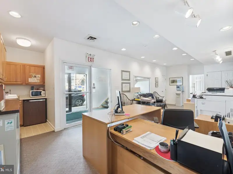 Versatile 5,000 Sq Ft Office Building in Central Media, Pa with Potential for Conversion