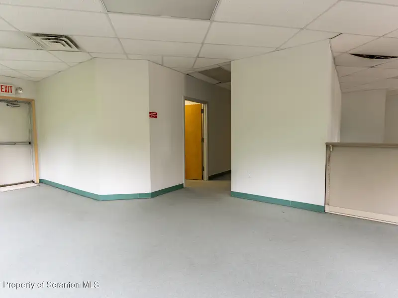 Commercial Lease Opportunity in High Traffic Location, Clarks Summit