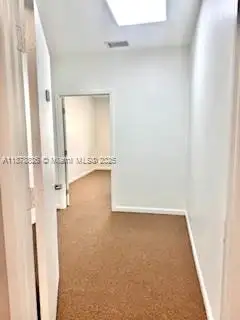 Office Space for Lease in Kendall – All Utilities Included, Prime Location with Parking