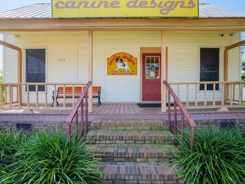 Versatile Flex Building with Office and Warehouse Space in Prime Valdosta Location