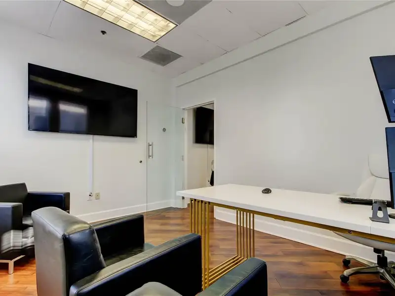 Furnished Executive Office Suite in Grand Central Place, Hyde Park - Immediate Availability