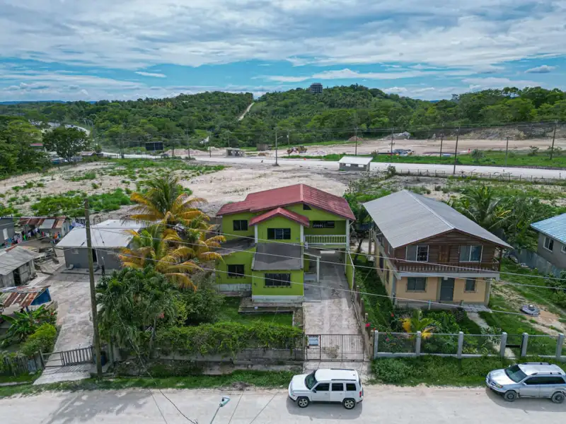 Versatile Residential/commercial Property in Kontiki Area, San Ignacio
