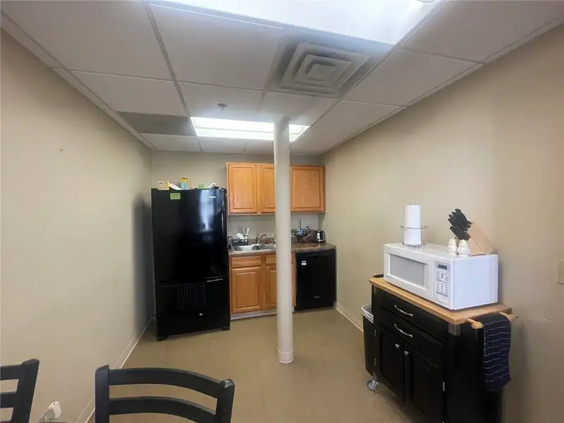 Downtown Cedar Rapids 3,500 Sf Second Floor Office Space for Lease