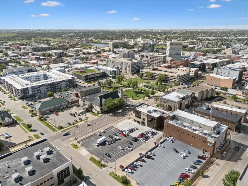 Modern Office Space Available in Prime Location with High-speed Fiber Connectivity