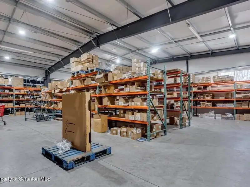 Warehouse Building with 10,000 Sq Ft Space on Purdytown Turnpike
