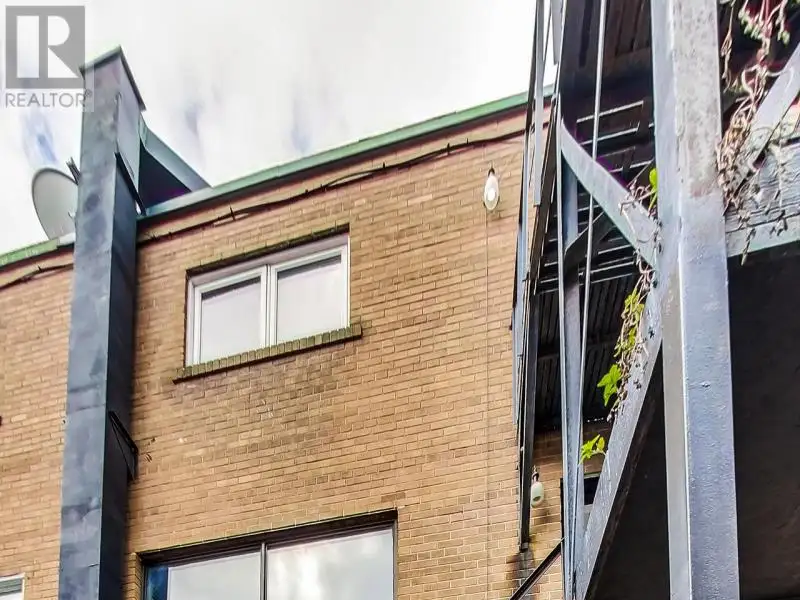 Renovated Commercial Property with Restaurant and Two Apartments in the Junction