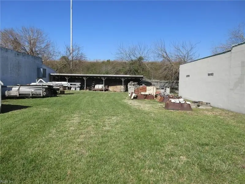 2-story Commercial Building with Office, Warehouse, and Apartments in W Pembroke