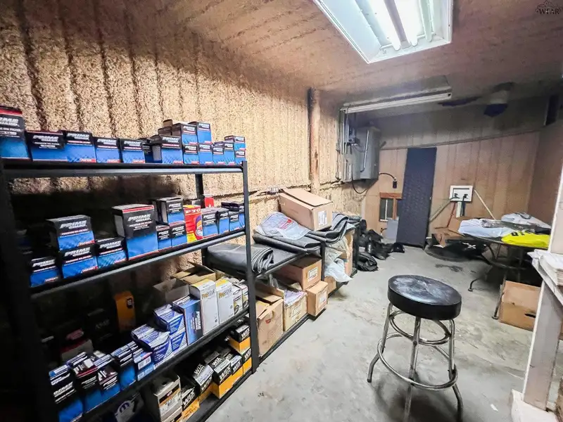Turn-key Auto and Truck Service Business with Inventory and Equipment in Olney, Tx