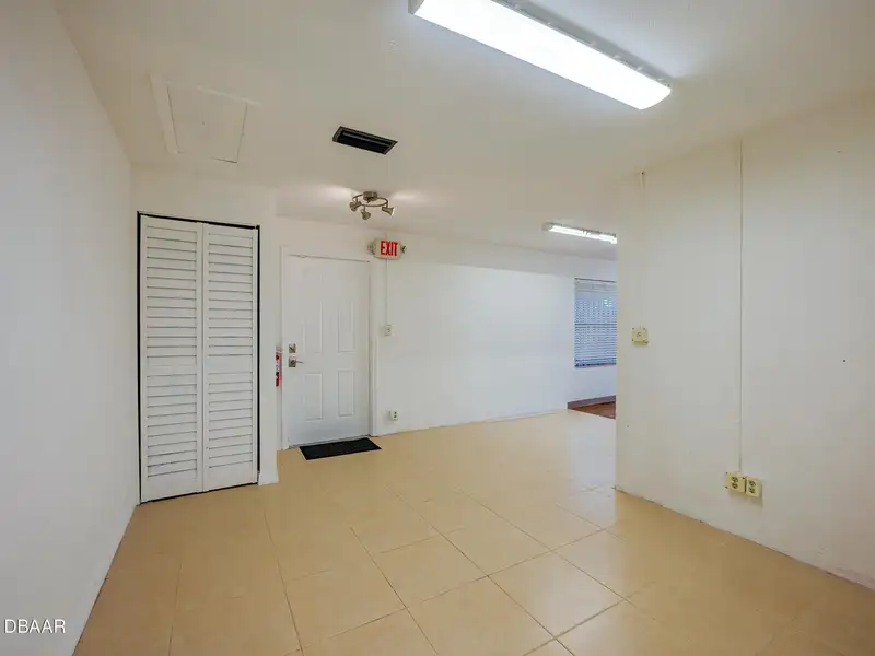 Single Tenant Office Space with Multiple Rooms Near Seabreeze Bridge