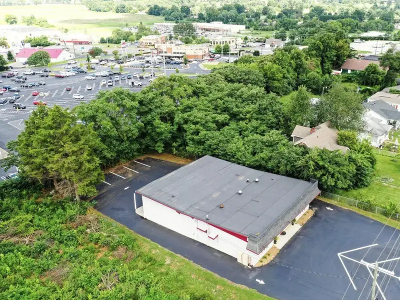Office Building in Morristown with 6 Offices, Parking, and Large Commons Areas