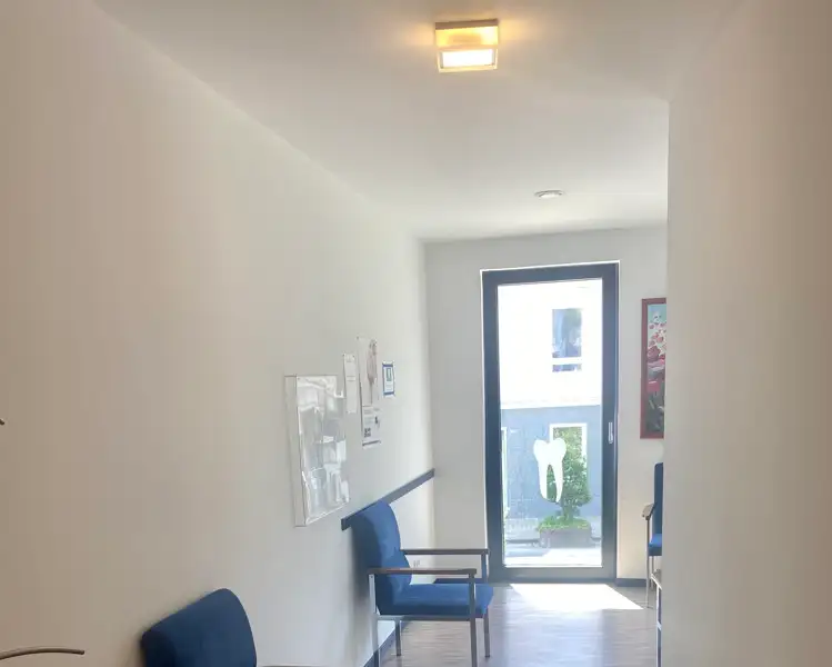 Modern Investment Properties in Mönchengladbach Center: Office and Practice Units Available