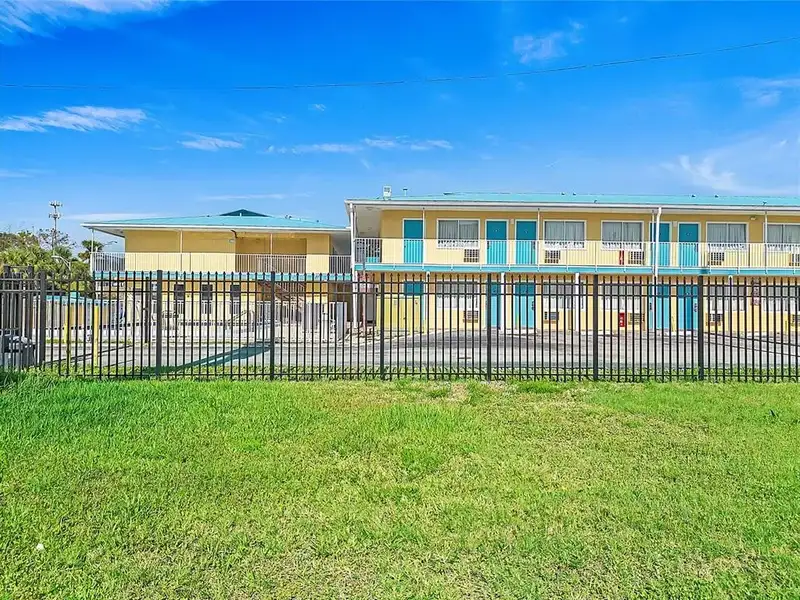 Independent Economy Hotel in Prime Location, St. Petersburg with 65 Keys and Redevelopment Potential