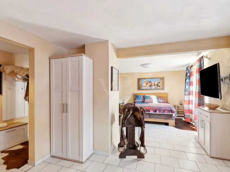 Renovated Guest House with Private Living Areas in Southwest Palatinate