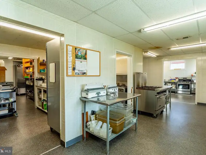 Established Restaurant with Commercial Kitchen and 120+ Seating in Hardy County
