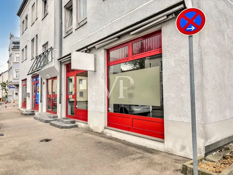 Attractive Commercial Space in Central Augsburg-lechhausen - 90 M² Retail/office with Parking