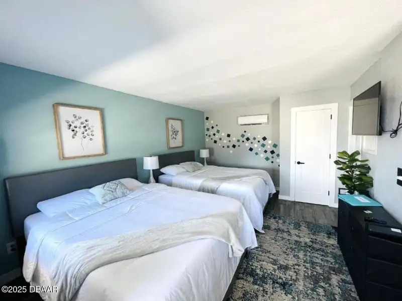 Turnkey 9-unit Motel with Renovated Efficiencies on Atlantic Ave