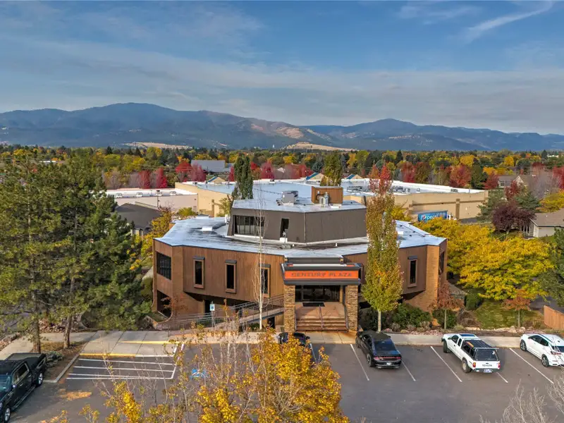 Upgraded Commercial Building in South Hills of Missoula with Diverse Tenants and Cash Flow