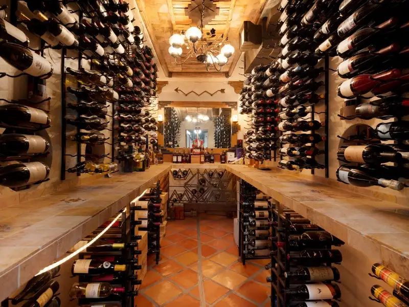 Luxury Estate with Stunning Views, Pool, Wine Cellar, and Extensive Amenities in Friant