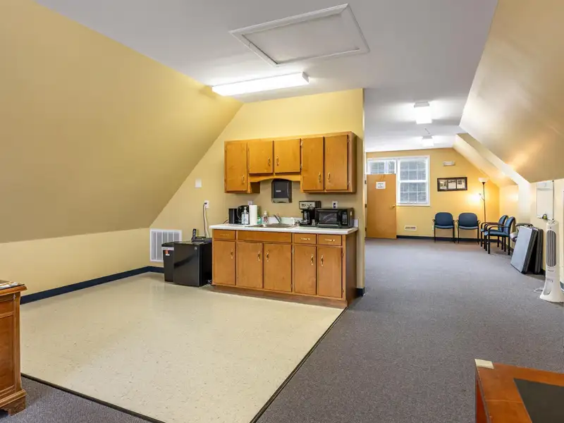 Medical Office Space for Lease in Cleveland, Tn – 12 Exam Rooms and Additional Features