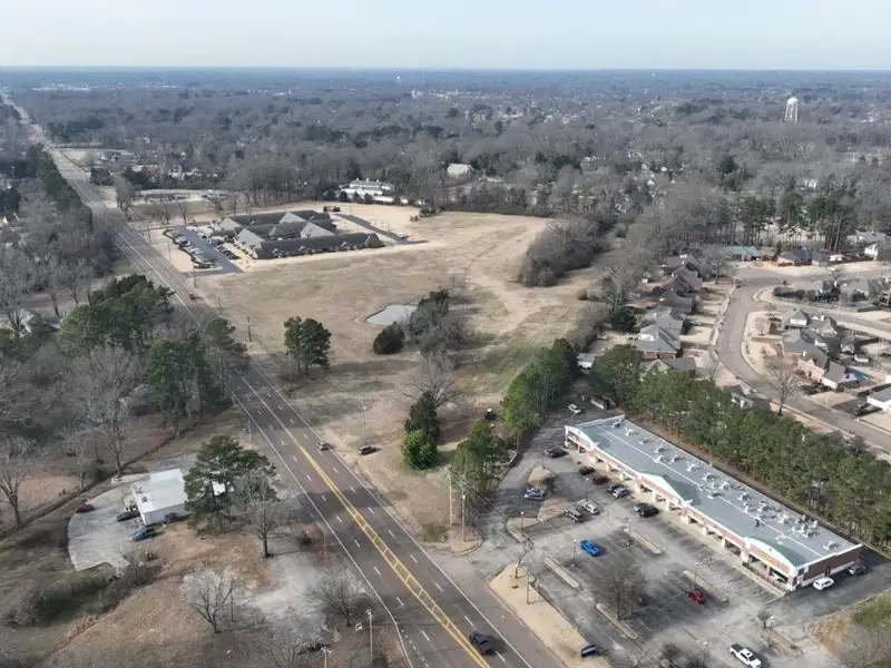 13.84-acre Commercial Parcel in Prime Bartlett Location