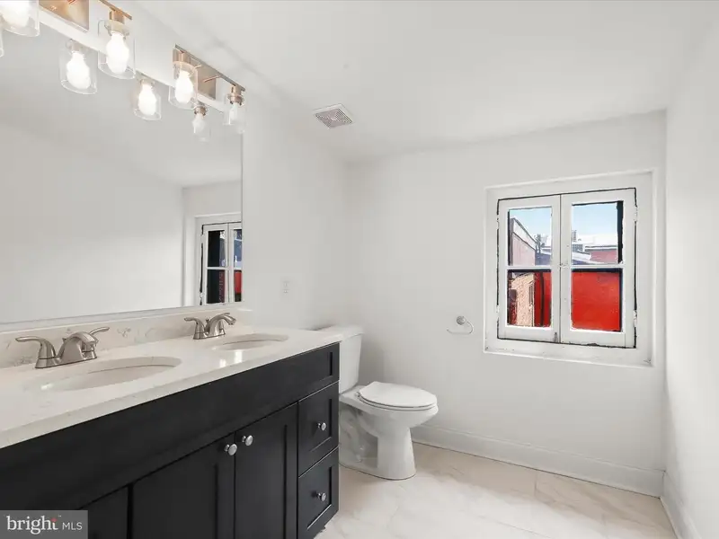 Fully Renovated Six-unit Property in Mount Vernon, Baltimore with Modern Finishes and Parking
