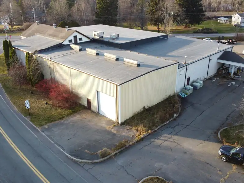 26,000 Sq Ft Commercial Building on 3.27 Acres in Northern Poconos