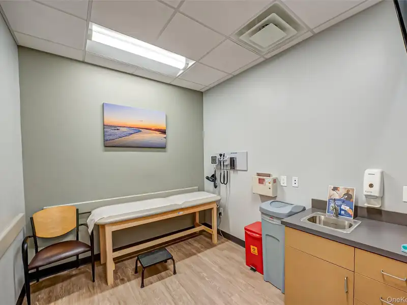 Brand-new Medical Building in Prime Location with State-of-the-art Facilities