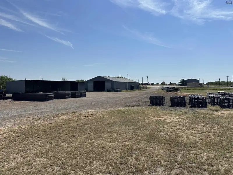 Commercial Property on 5.988 Acres with Warehouse and Storage Facilities
