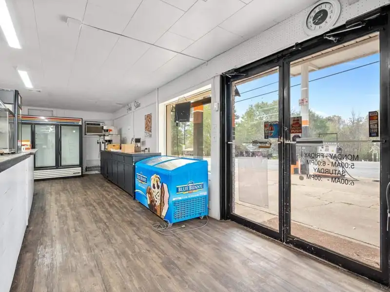 Commercial Property with 2 Buildings and Highway Frontage in Magnet Cove