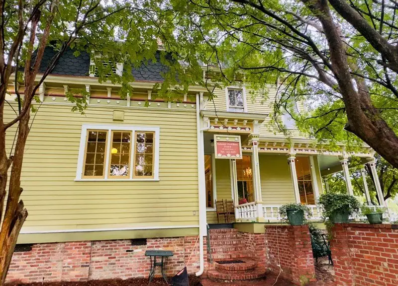 Versatile Historic District Property for Restaurant, Venue, or Retail with Ample Parking