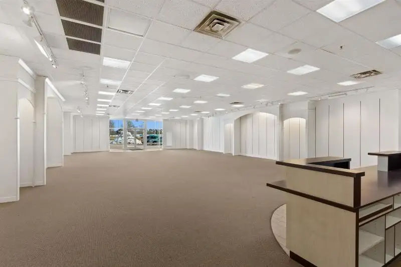 Retail Space for Lease in Plover, Wi - 4,000 Sf with High Visibility