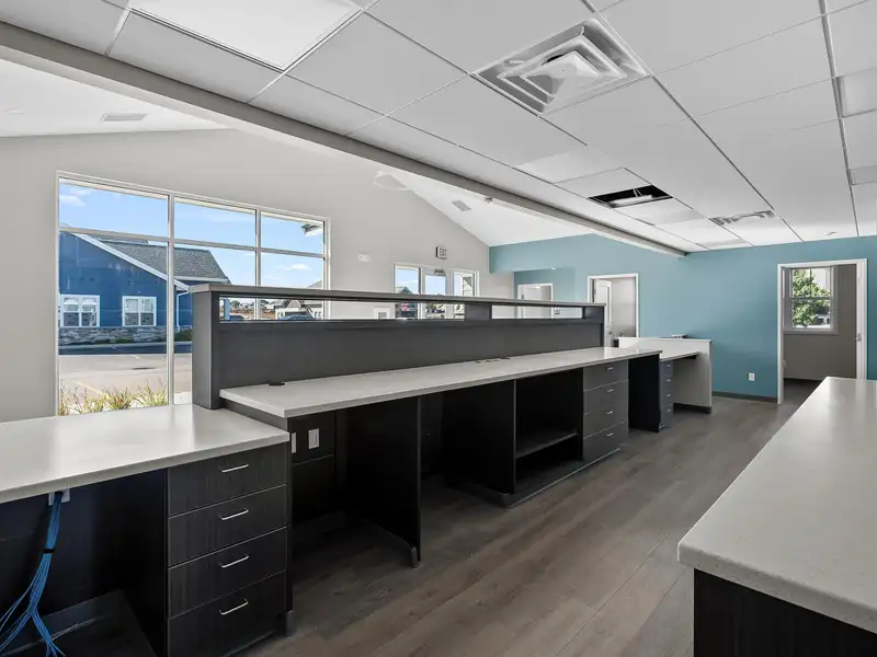 Class a Retail/office Space in Vineyard Parkway Business Park, Texas Corners