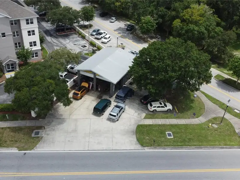 Auto Repair Shop for Sale in Established Oldsmar Location with Equipment and Storage