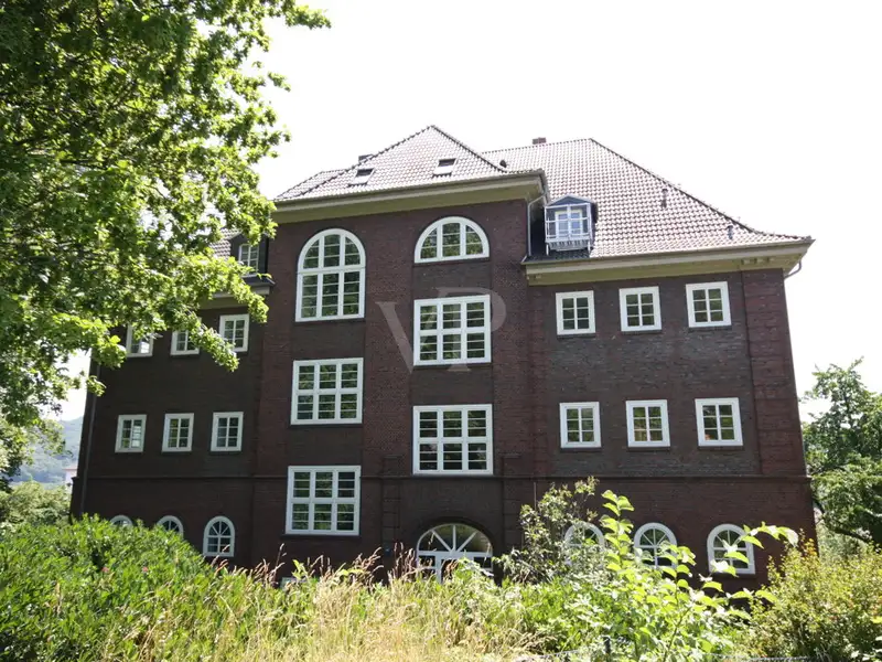 Investment Opportunity: Well-maintained Seminar Facility on 8,429 M² in Bad Pyrmont