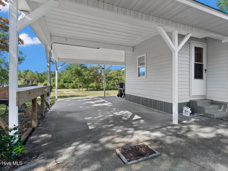 Coastal Live/work Property with 3-bed Home and Flexible Commercial Space