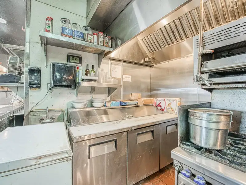 Restaurant Location for Sale with Equipment, Lease Transfer, and License in Palm & Nees Ave