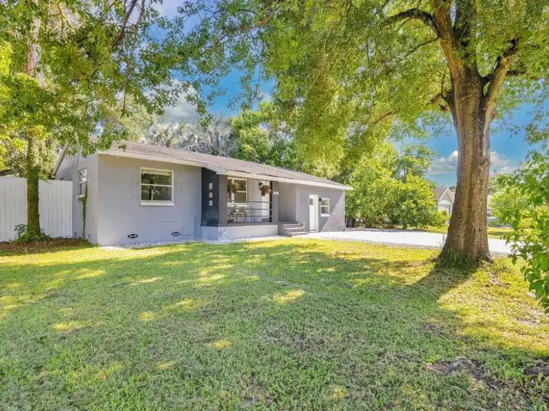 Charming Airbnb Home Near Downtown Orlando with In-law Suite and Expansive Backyard