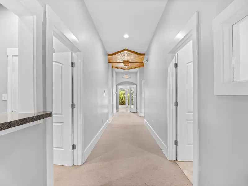 Versatile Office Space for Lease in Pawleys Island Near Highway 17