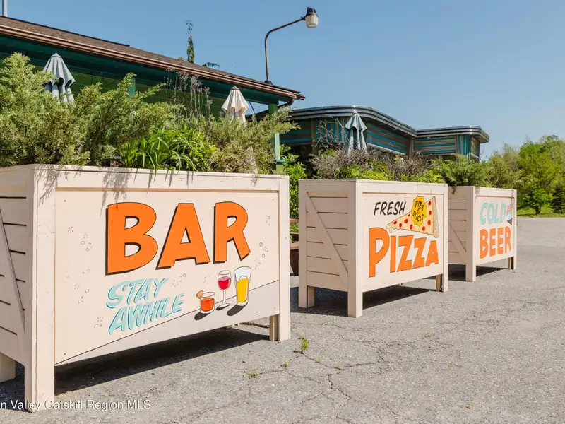 Mixed-use Commercial Property with Vintage Diner and Deli in Elizaville, Hudson Valley