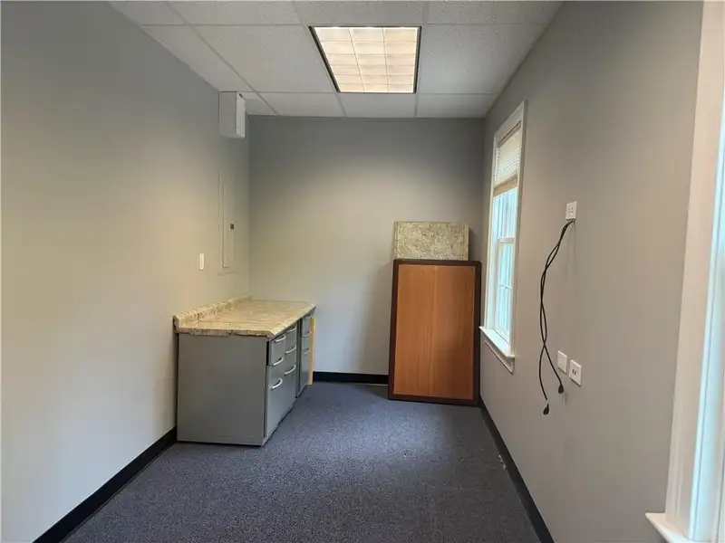 Commercial Office Space for Lease in Prime Cumberland Location - 1,260 Sq Ft Suite