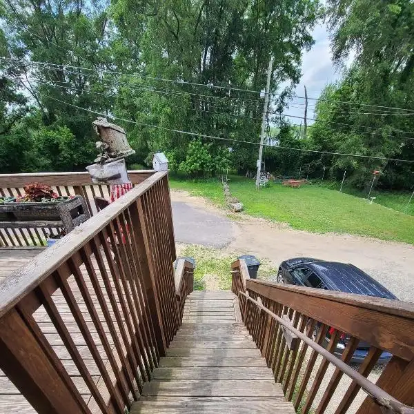 Established Bar for Sale in Downtown Pardeeville, Wi with Outdoor Seating