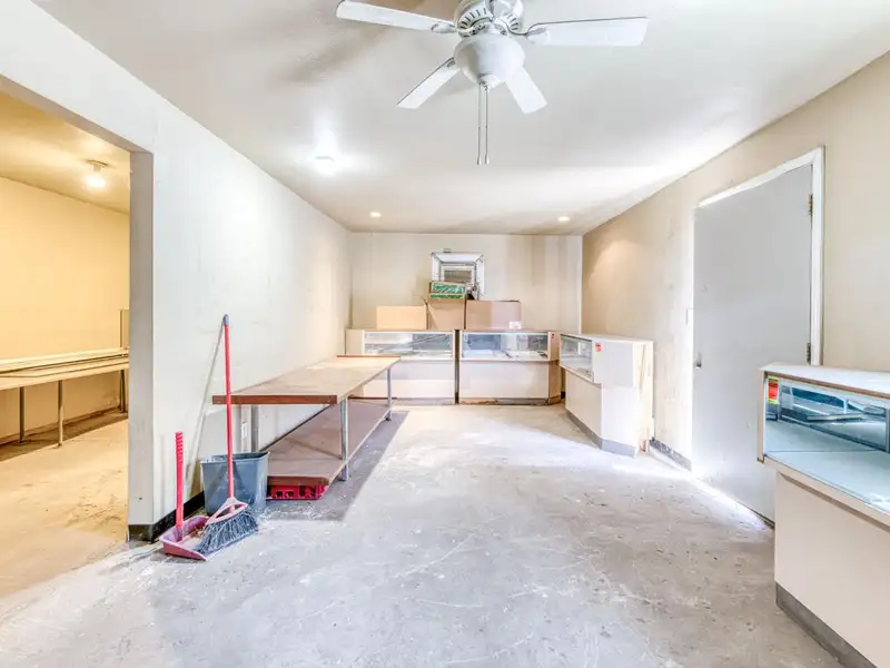Single Story Free-standing Building with Dual Retail Spaces Near Va Hospital Fresno
