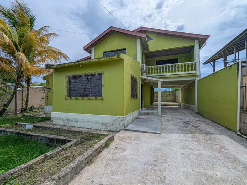 Versatile Residential/commercial Property in Kontiki Area, San Ignacio