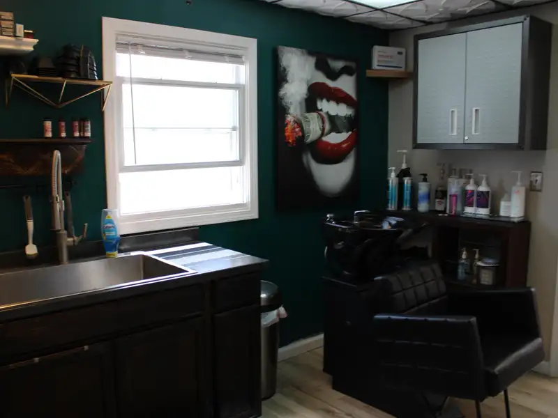 Updated Office/retail Space with Parking on Busy Westnedge Ave