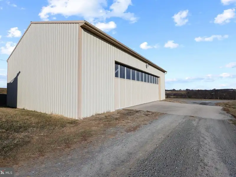 Baublitz Commercial Airport: 10 Acres with Hangars and Income Opportunities in York County, Pa