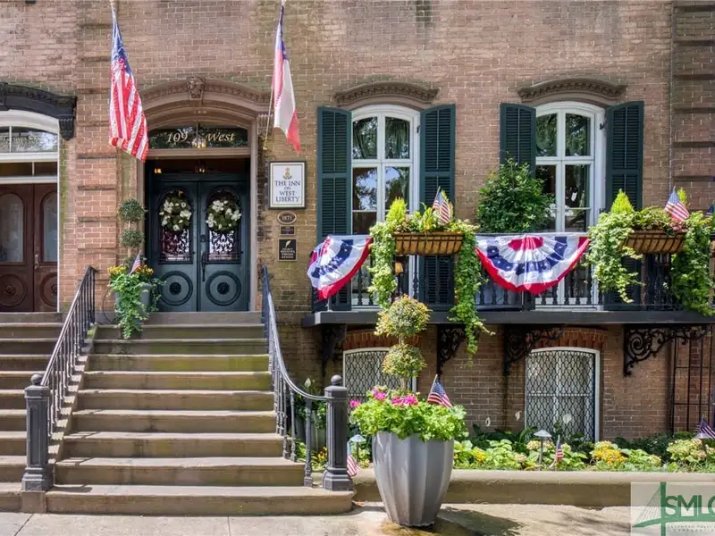 Restored 1871 Gray Brick Townhome in Savannah’s Historic District with Carriage House and Stvr Certificates