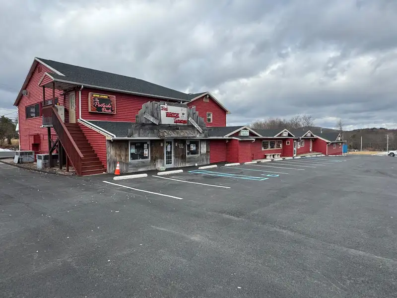 Turnkey Pizzeria and Tavern for Sale in Blakeslee, Pa - Prime Location on Route 115