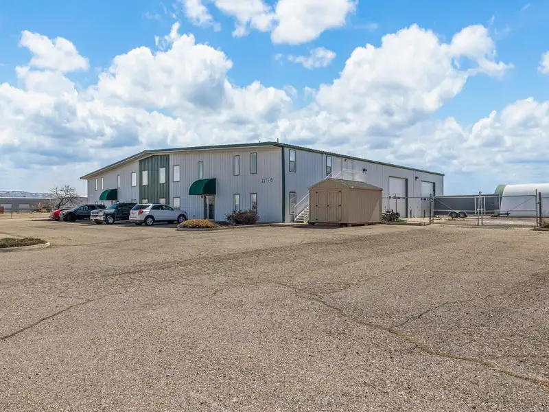 Office and Warehouse with Quonset Hut on 0.45 Acres, Fully Fenced